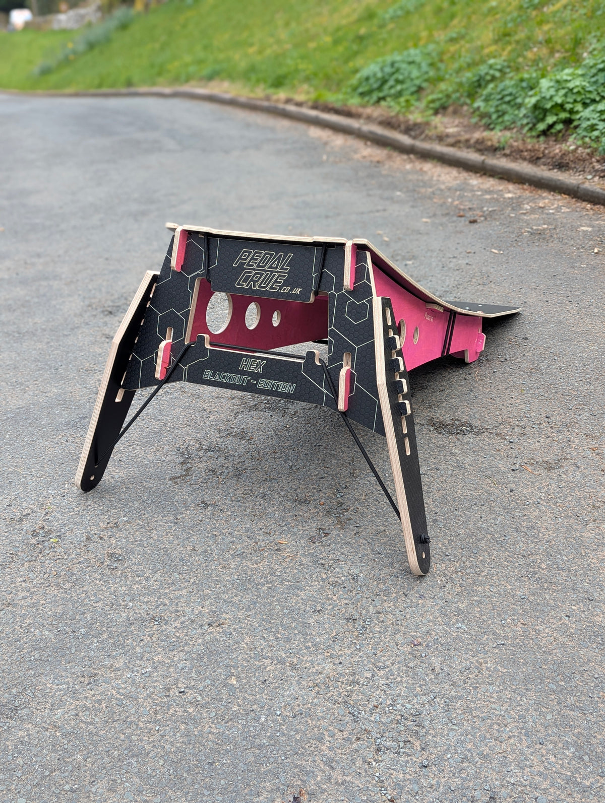 Modular Jump Ramp - Black Hex and Pink image 0